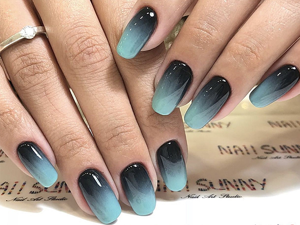 Ombre nails